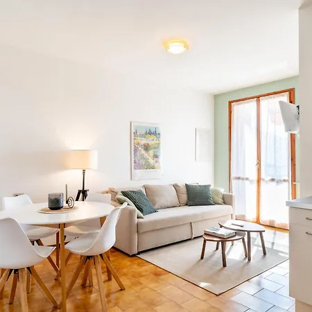 Relaxing Gem Apartman Perledo